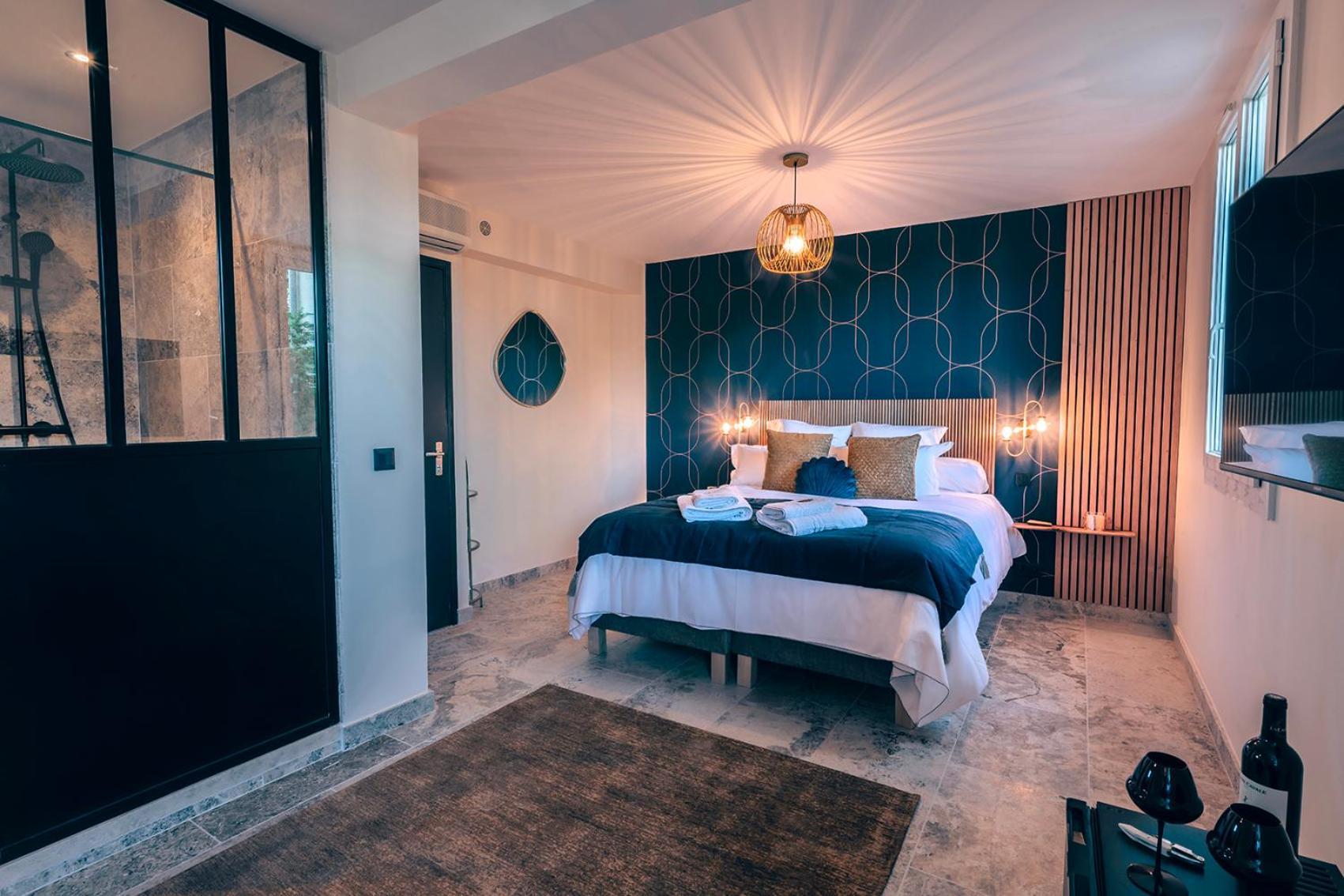 Les Suites De L'Etang Cucuron Exterior foto